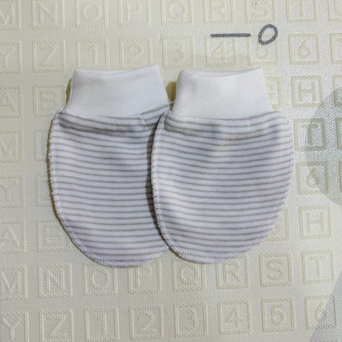 NEWBORN MITTENS
