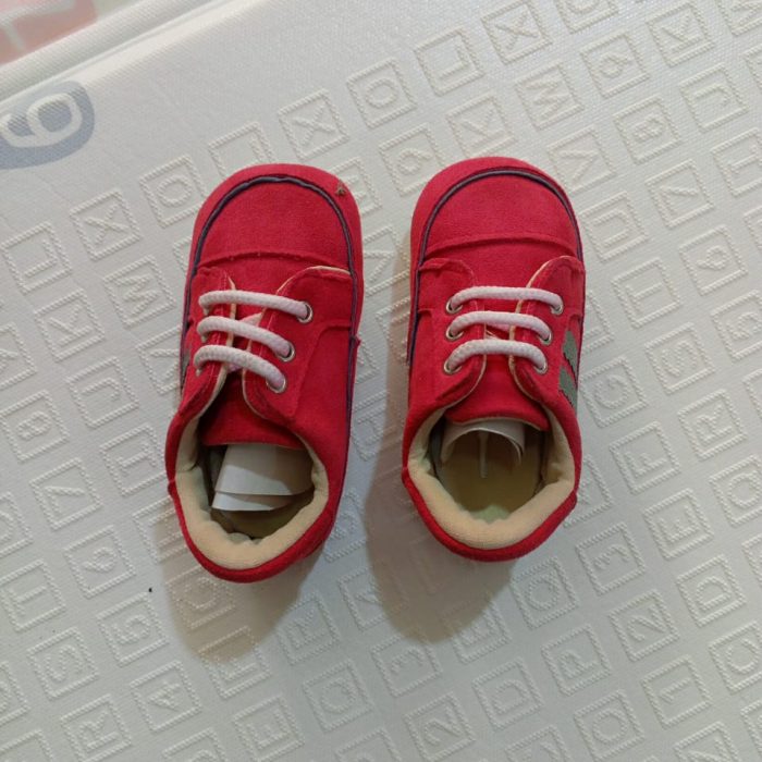 RED BABY SHOES(SIZE 18)