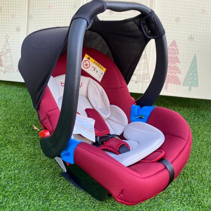 BURBABY BABY CAR SEAT